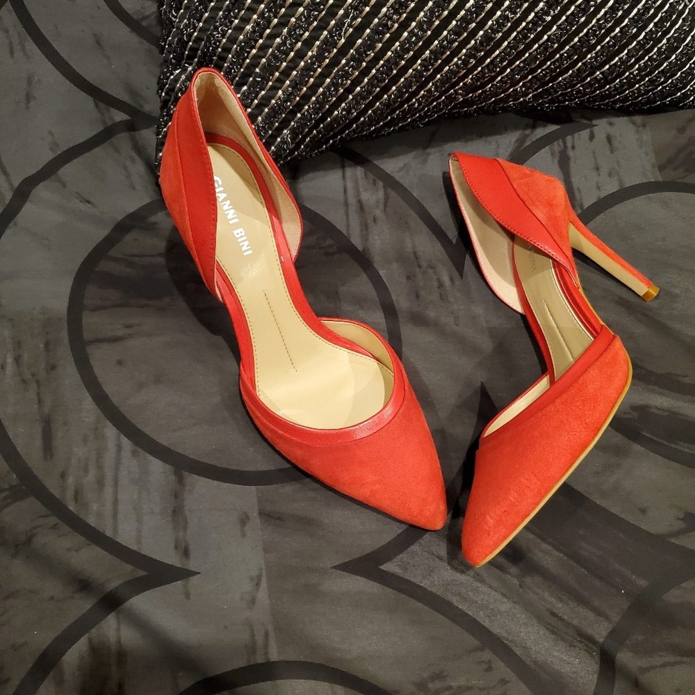 Gianni Binni Red Pumps.